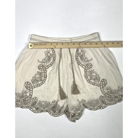 American Eagle Shorts Women's Small Boho Embroidery Floral Tassel Tie Ivory - Picture 8 of 11
